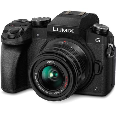 Cámara Mirrorless Panasonic Lumix G7 con Lente 14 42Mm Negro 1148282-REG
