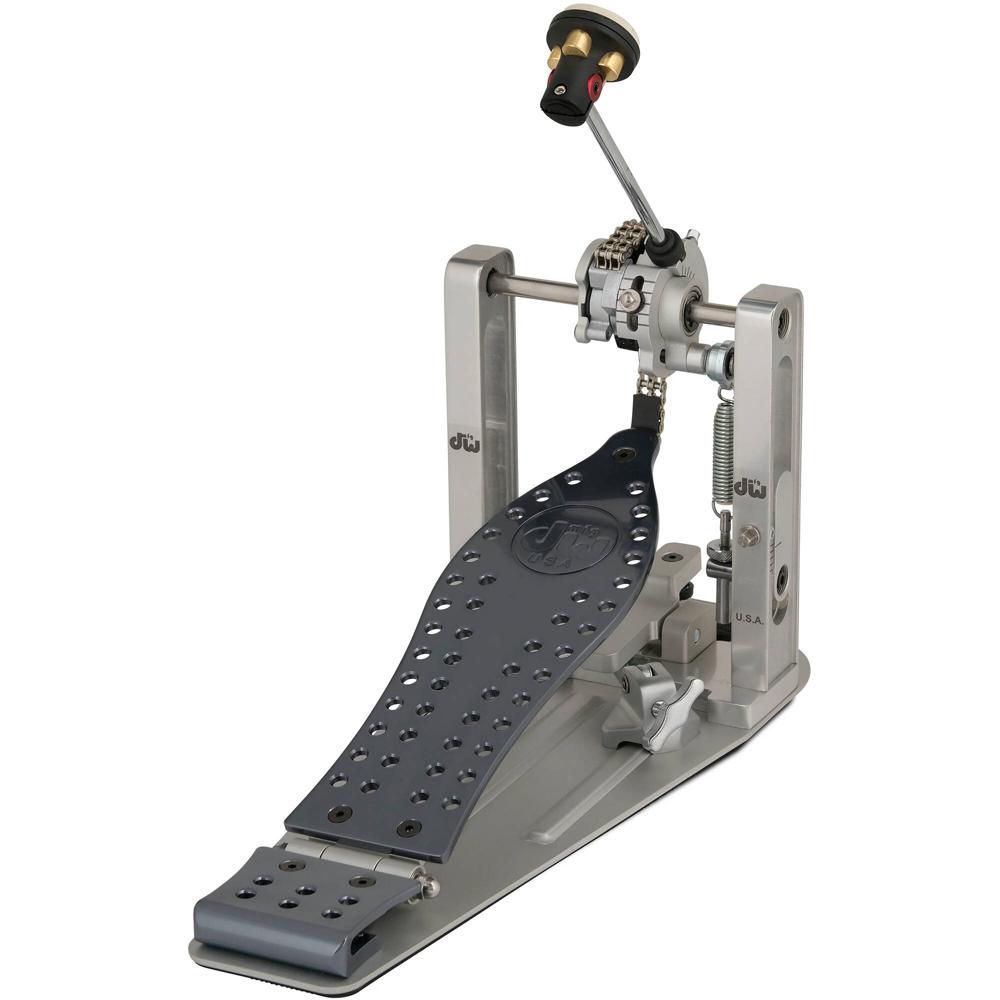 DW DRUMS Machined Chan-Drive Single Bass Drum Pedal 1829912-REG DW DRUMS Machined Chan-Drive Single Bass Drum Pedal 1829912-REG