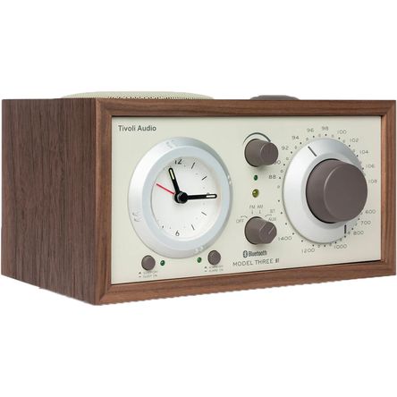 Reloj Radio Bluetooth Tivoli Model Three BT con Carga USB (Nuez y Beige) - Streaming de Música Inalá 1505872-REG Reloj Radio Bluetooth Tivoli Model Three BT con Carga USB (Nuez y Beige) - Streaming de Música Inalá 1505872-REG