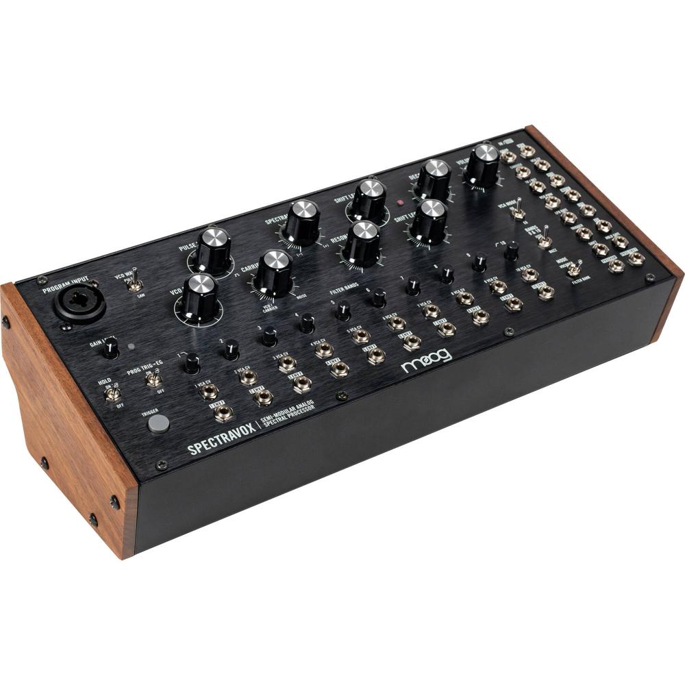 Moog Spectravox: Procesador Espectral Analógico Semi-Modular 100% Analógico con Vocoder, 36 Puntos d 1823758-REG Moog Spectravox: Procesador Espectral Analógico Semi-Modular 100% Analógico con Vocoder, 36 Puntos d 1823758-REG