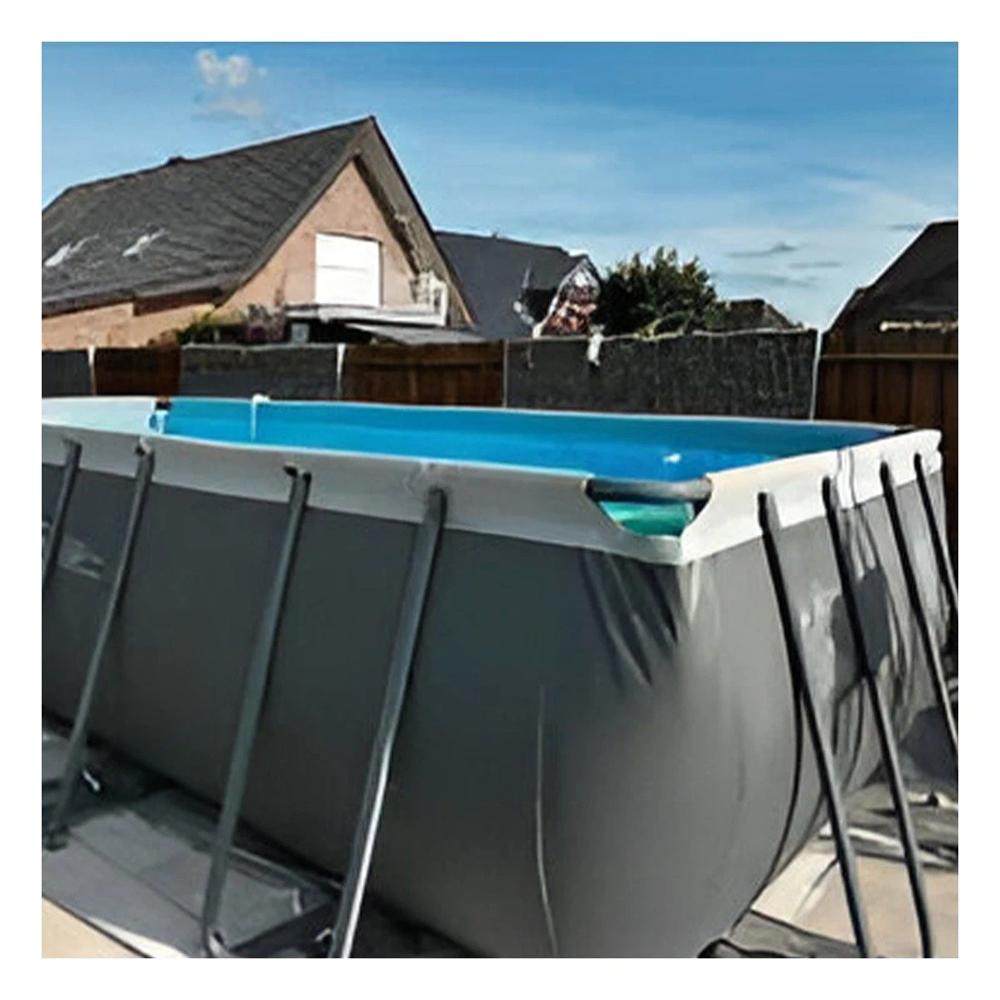 Alberca Familiar de Gran Formato para Patios Espaciosos Y+Post It