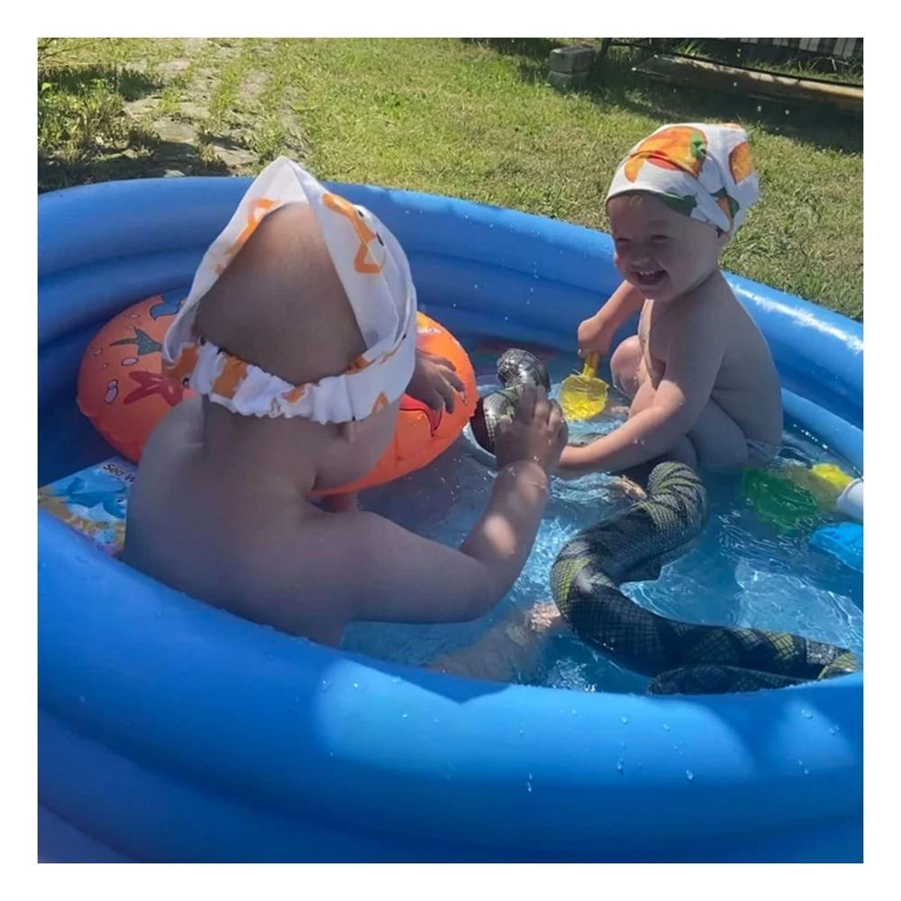 Piscina Azul  de Estetica Limpia para Brindar Sonrisas a su Criatura Y+Post It