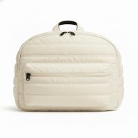 MOCHILA PUFFER LIDIA COMODIDAD Y FUNCIONALIDAD-Crema