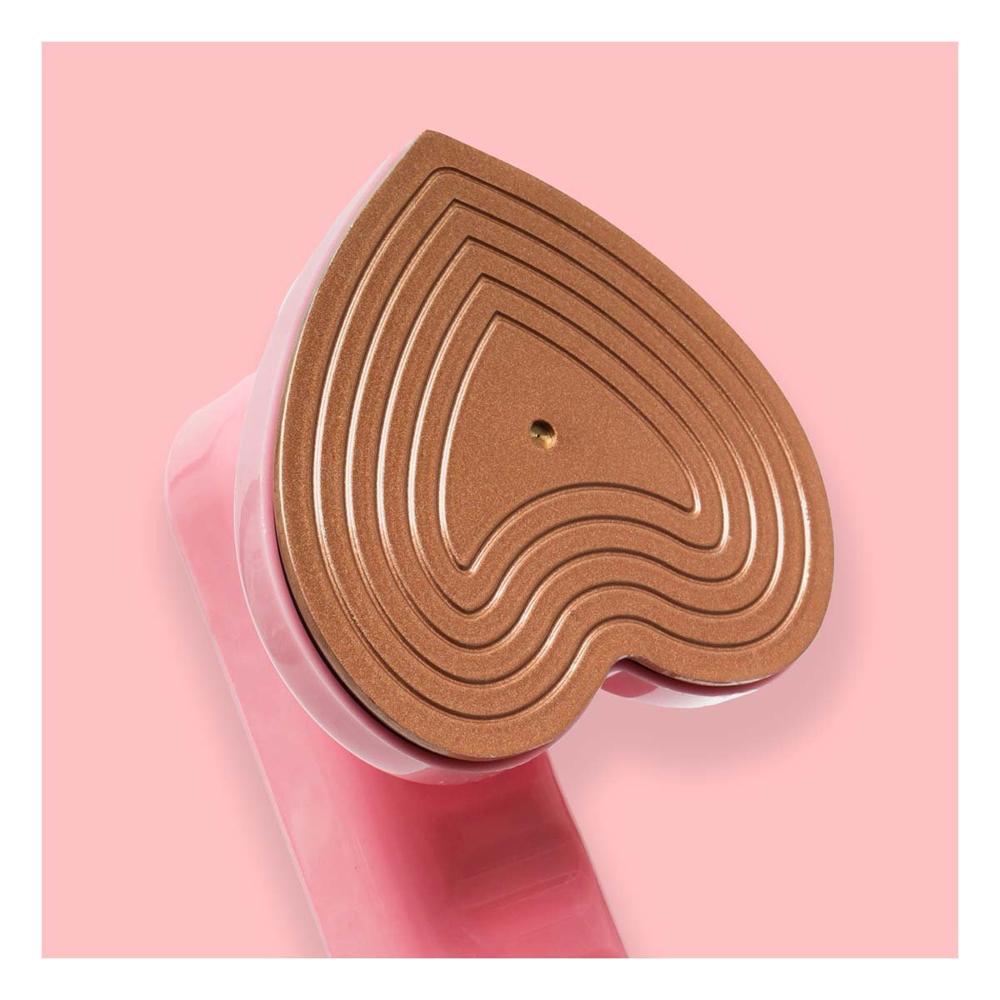 Pequena plancha a vapor corazon moderna y facil de usar en interiores Y+Post It