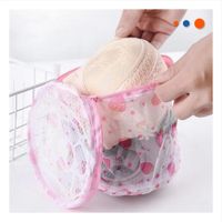 Funda Malla Protectora Ropa Estilo Cilindro Blanco con Fresas Practico Y+Regalo Sticker