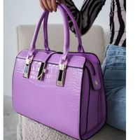 Cartera Ejecutiva Elegante Bandolera piel diseño cocodrilo Negro