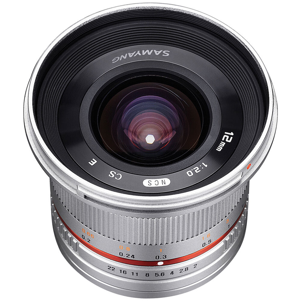 Samyang 12mm f/2.0 NCS CS Lens Fujifilm X-Mount - Abertura f/2.0, 18mm Equivalente, Constr