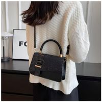 Cartera de Mano con Brillos con Asa y Correa Ajustable Diseño Elegante - Negro