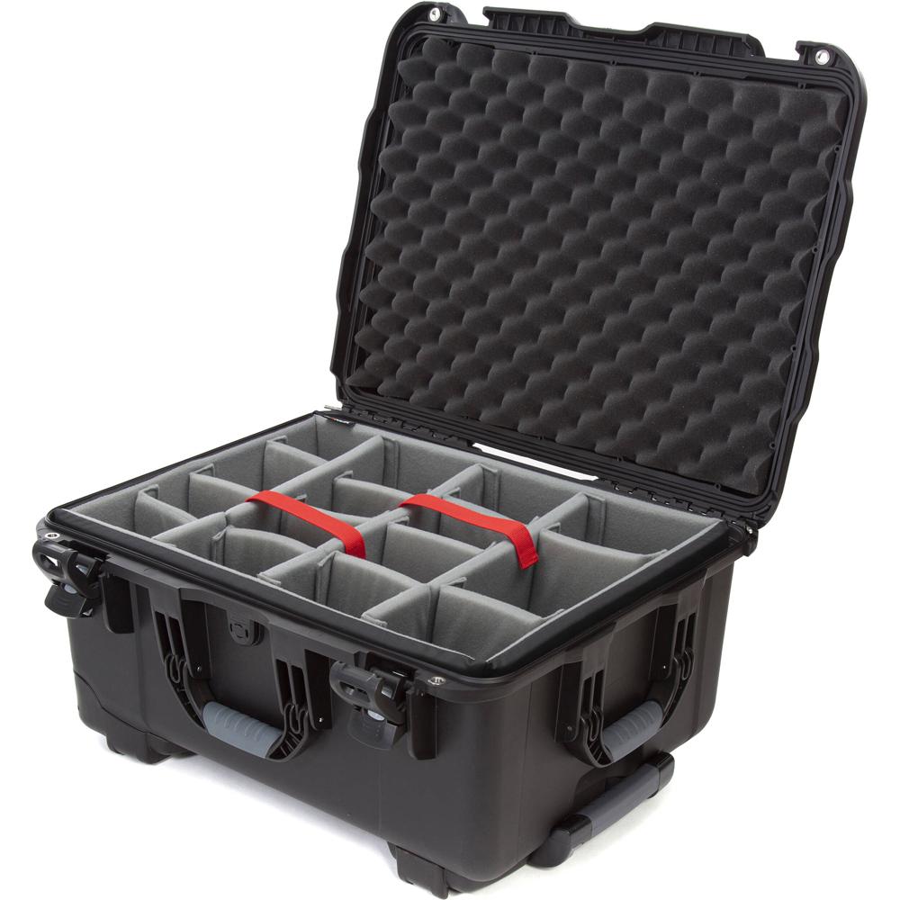 Nanuk 950 Estuche Duro con Ruedas y Divisores Acolchados - Negro, 51.9L, IP67, Resistente