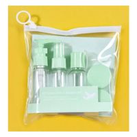 Set de botellas para viaje 7 piezas con neceser envases