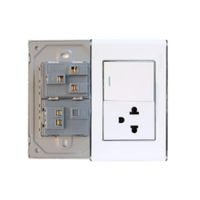 Interruptor más Toma Universal Opalux OP-S413