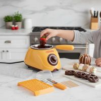 Olla Chocolatera Eléctrica con Accesorios.