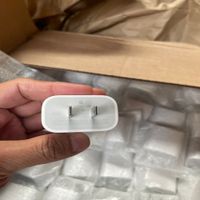 COMBO CARGADOR APPLE 20W y CABLE APPLE USB-C a USB-C. ORIGINALES. VIENEN SUELTOS