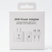 adaptador de corriente Samsung de 25W con diseño compacto y puerto USB-C.