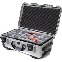 Nanuk 935 Maletín Duro con Ruedas y Divisores Acolchados - Plata, 28.5L, Impermeable, Res