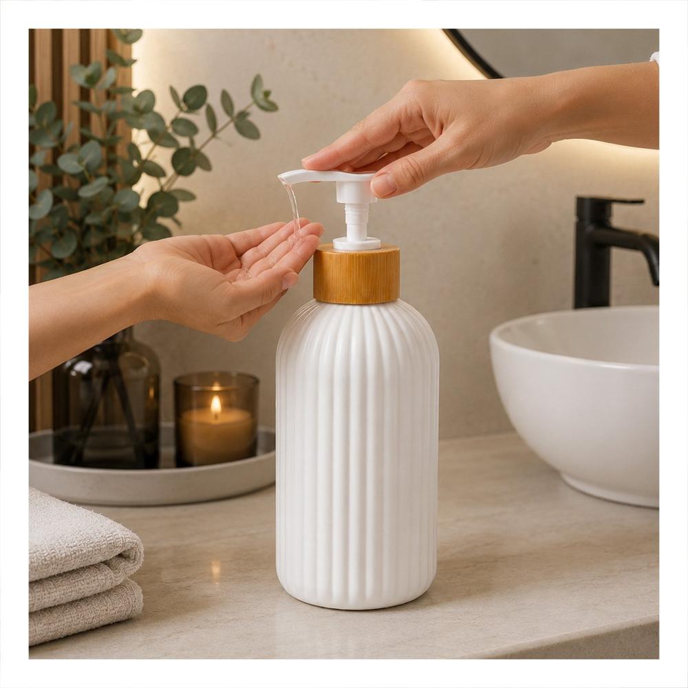 Envase para Jabon Espuma Cilindro Color Blanco 7x19cm con Acabado Dorado Y Papel Regalo