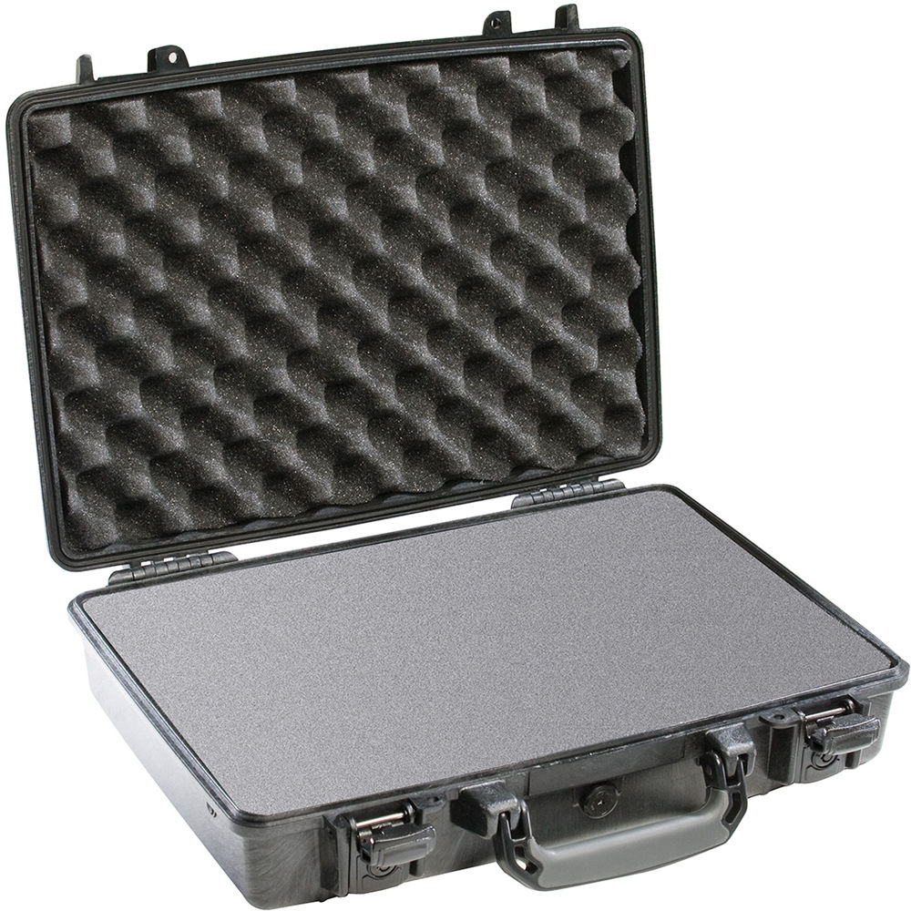 Pelican Estuche para Computadora 1470 con Espuma - Impermeable, Antipolvo, Color Negro, Co