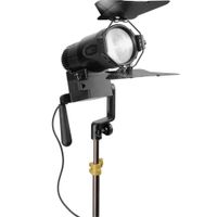 Lowel LED Fresnel PRO Power 3000K 150W Equivalente CRI 93 con Control de Dimming y Barndoo
