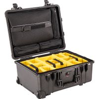 Pelican Estuche 1560SC - Negro con Divisores Amarillos, Impermeable y Resistente a Golpes,