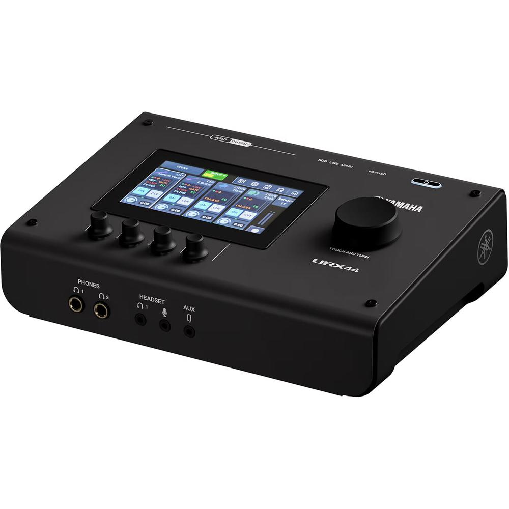 Yamaha URX44 Interfaz de Audio USB-C 6x4 con Pantalla Táctil LCD y Efectos DSP