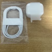 COMBO Cargador Apple 40W y Cable Apple C a C. ORIGINALES. vienen sueltos