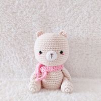 PELUCHE DE OSO ROSA TEJIDO A MANO EN ALGODÓN MUÑECO INFANTIL AMIGURUMI DE COMPAÑÍA BE CRAFTY