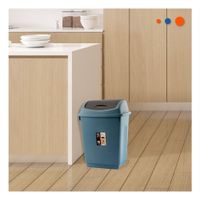 Recipiente de Basura Color Azul con Apertura Vaiven 15L Y notas