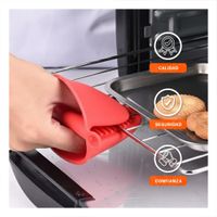 Guantes con Agarre de Silicona Rojo para Cocina y Hogar 7.3x9.5cm