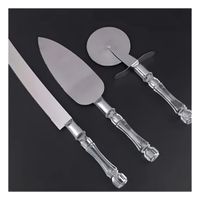 Set de Pastel y Pizza 3 Piezas Cuchillo Espatula Cortador Mango Acrilico Facil Y Papel Regalo