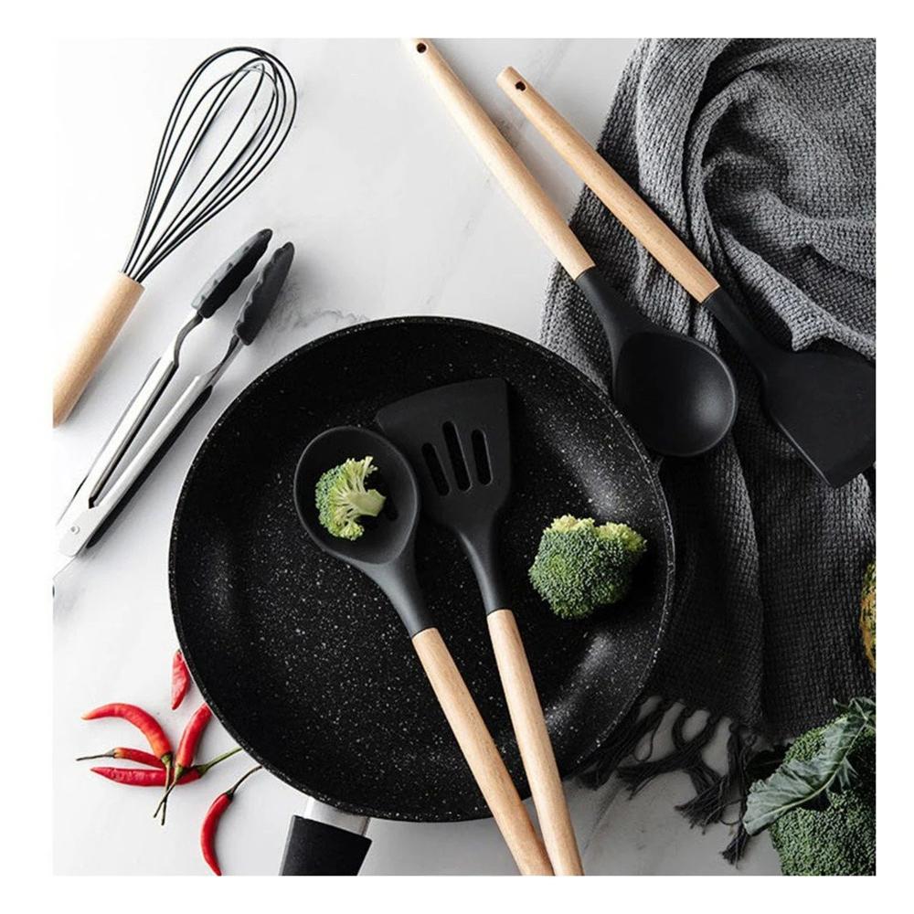 Set 18 Piezas en Acero Inoxidable para Cocina Acabado Negro con Tabla YPapel Regalo