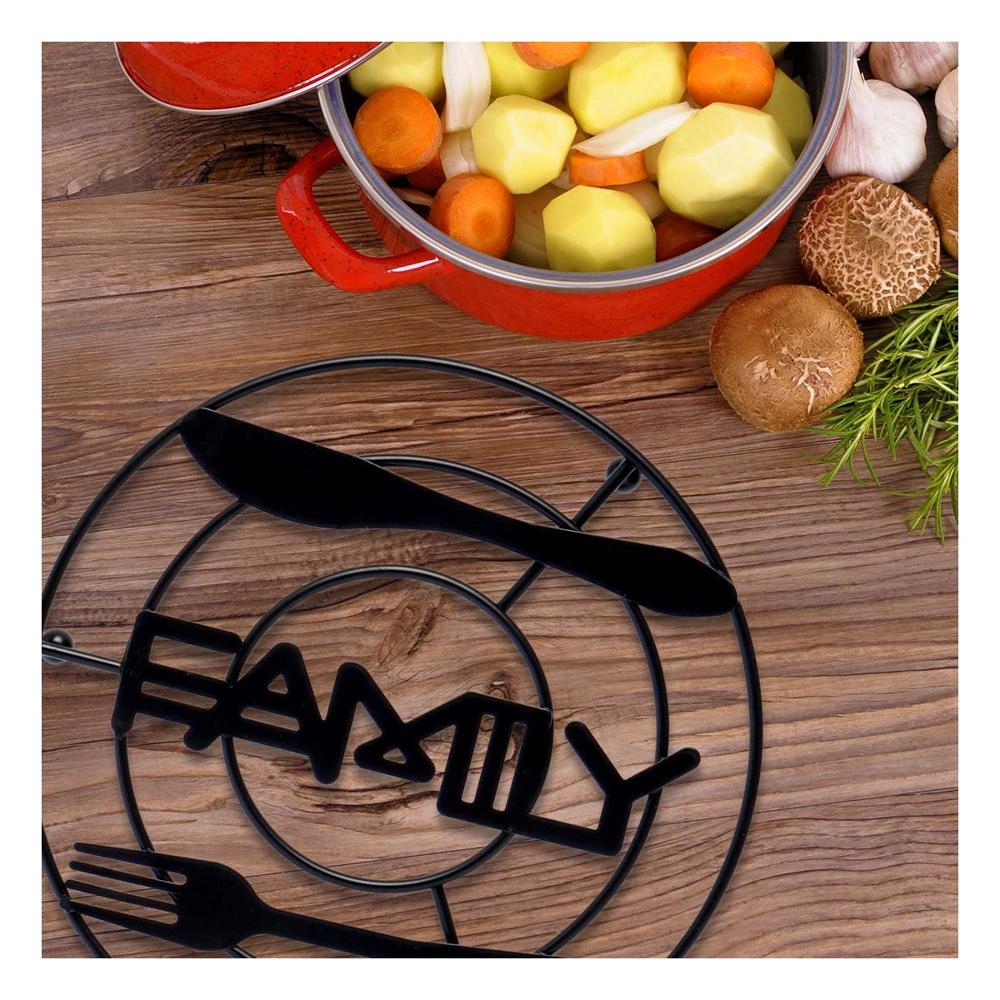Porta Ollas en Cocina Activa con Soporte Firme Fabricado en Metal Negro Y Notas