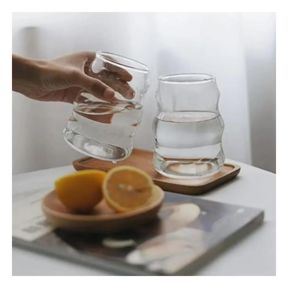 Copa de vidrio 500ml con tapa y sorbete transparente estilo curvas moderno