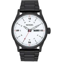 Reloj Nixon Sentry A356005 Fecha Acero Inoxidable Negro Dial Blanco