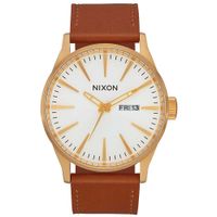Reloj Nixon Sentry A1052621 Fecha Acero Inoxidfable Dorado Correa de Cuero Marrón