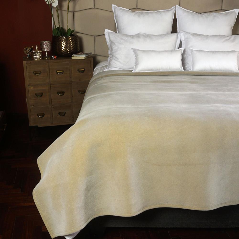 Frazada Fibra De Espuma Aislante Antialérgica Premium - Arena Arlin Queen