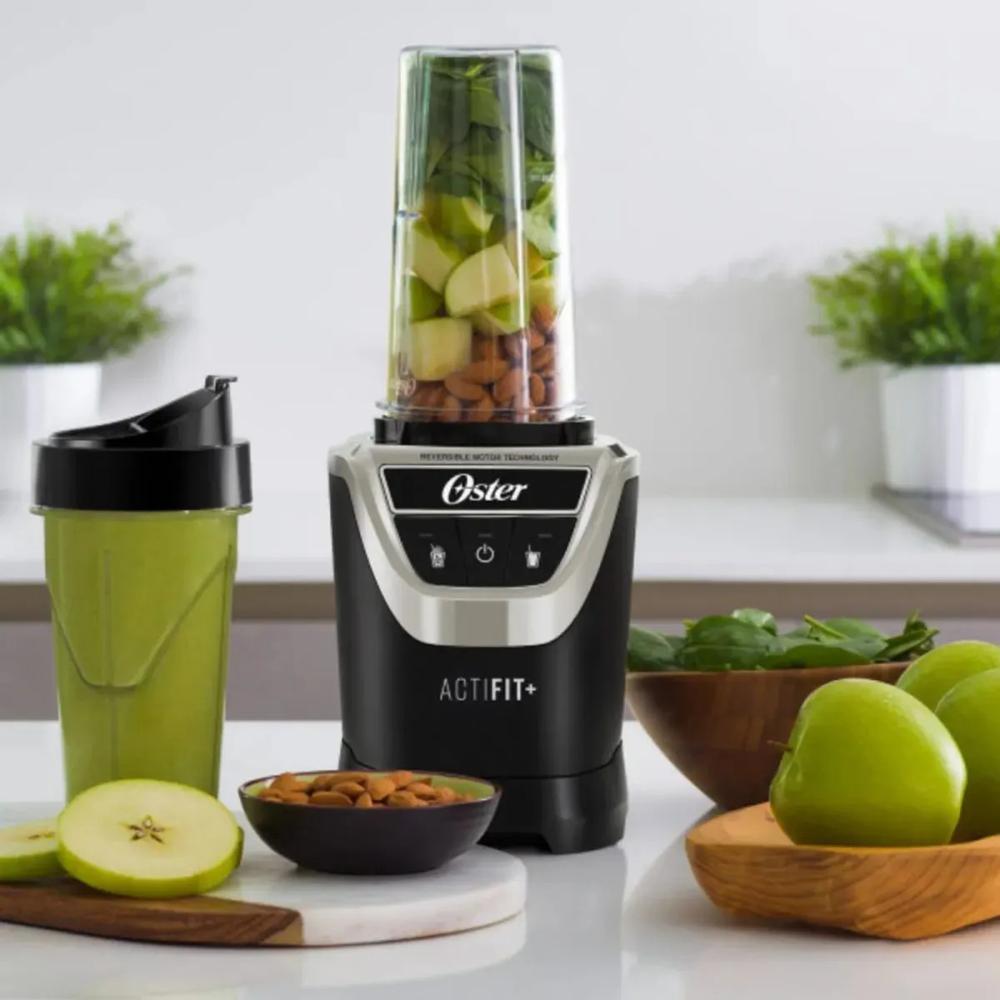 Licuadora Xpert Personal 2 vaso Blend N Go Negro Oster BLSTXPN7002 053