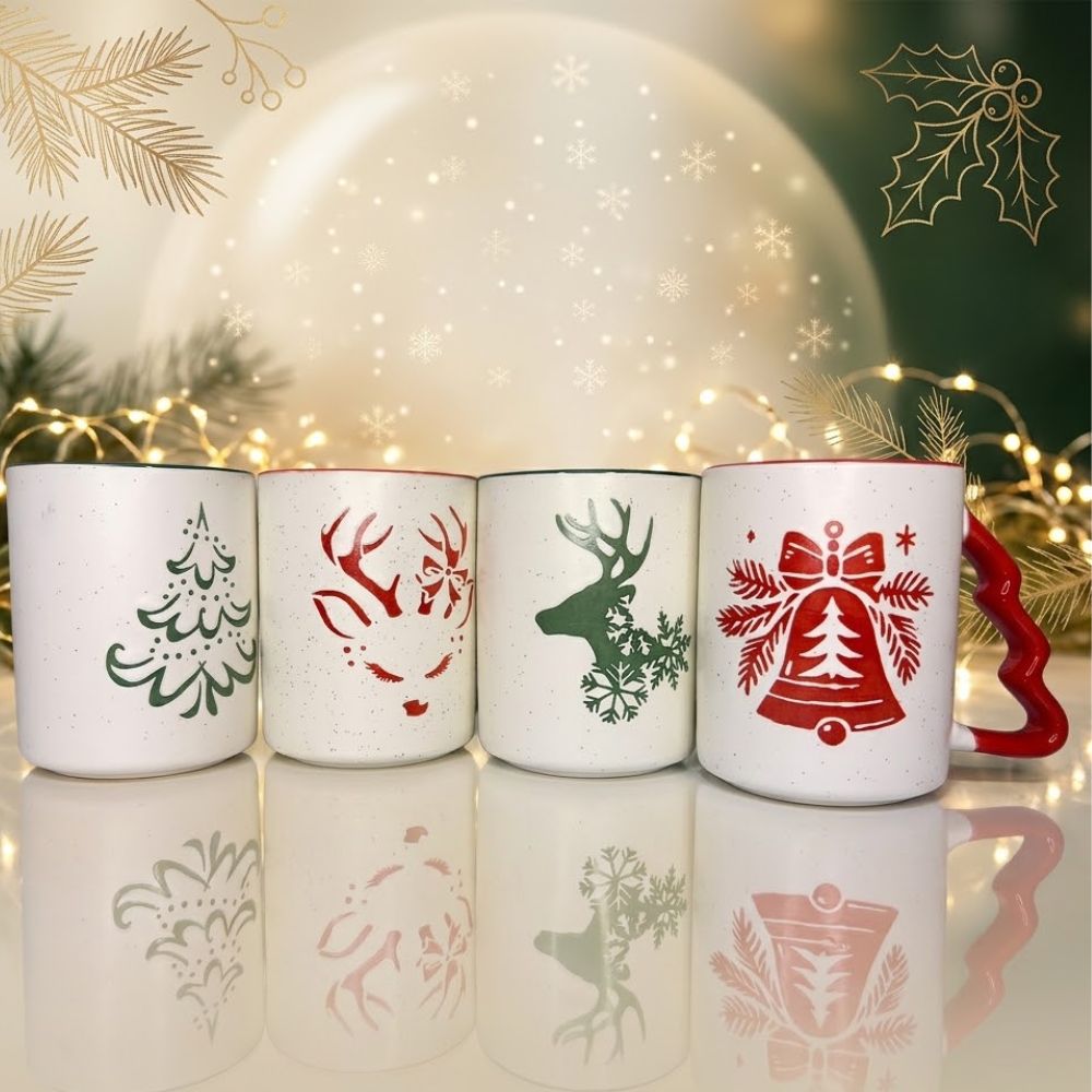 Set de 4 Tazas Navideñas de Loza 350 ml con Asa en Forma de Árbol Diseños Campana Árbol Reno