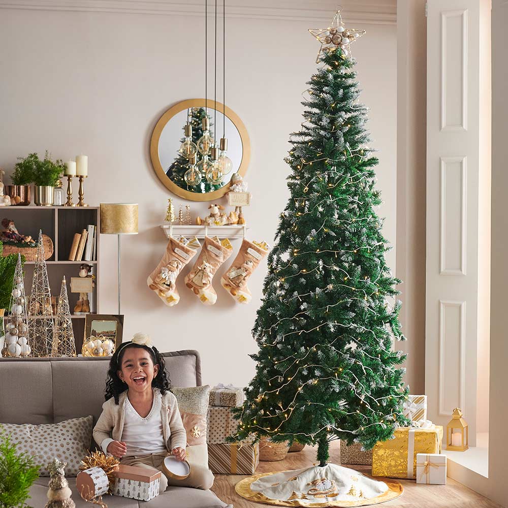 Árbol de navidad Premium 1330 tips 240cm Promart