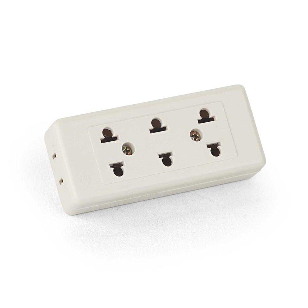 Tomacorriente Universal 4 Salidas - Promart tomacorriente hermetico