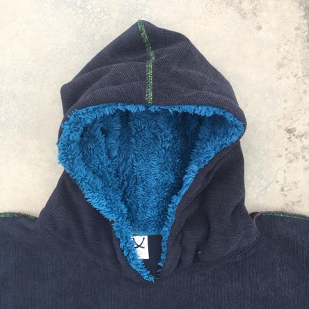 Toalla Cordano Poncho Adulto Negro Apeluchado Talla L unisex Toalla Cordano Poncho Adulto Negro Apeluchado Talla L unisex