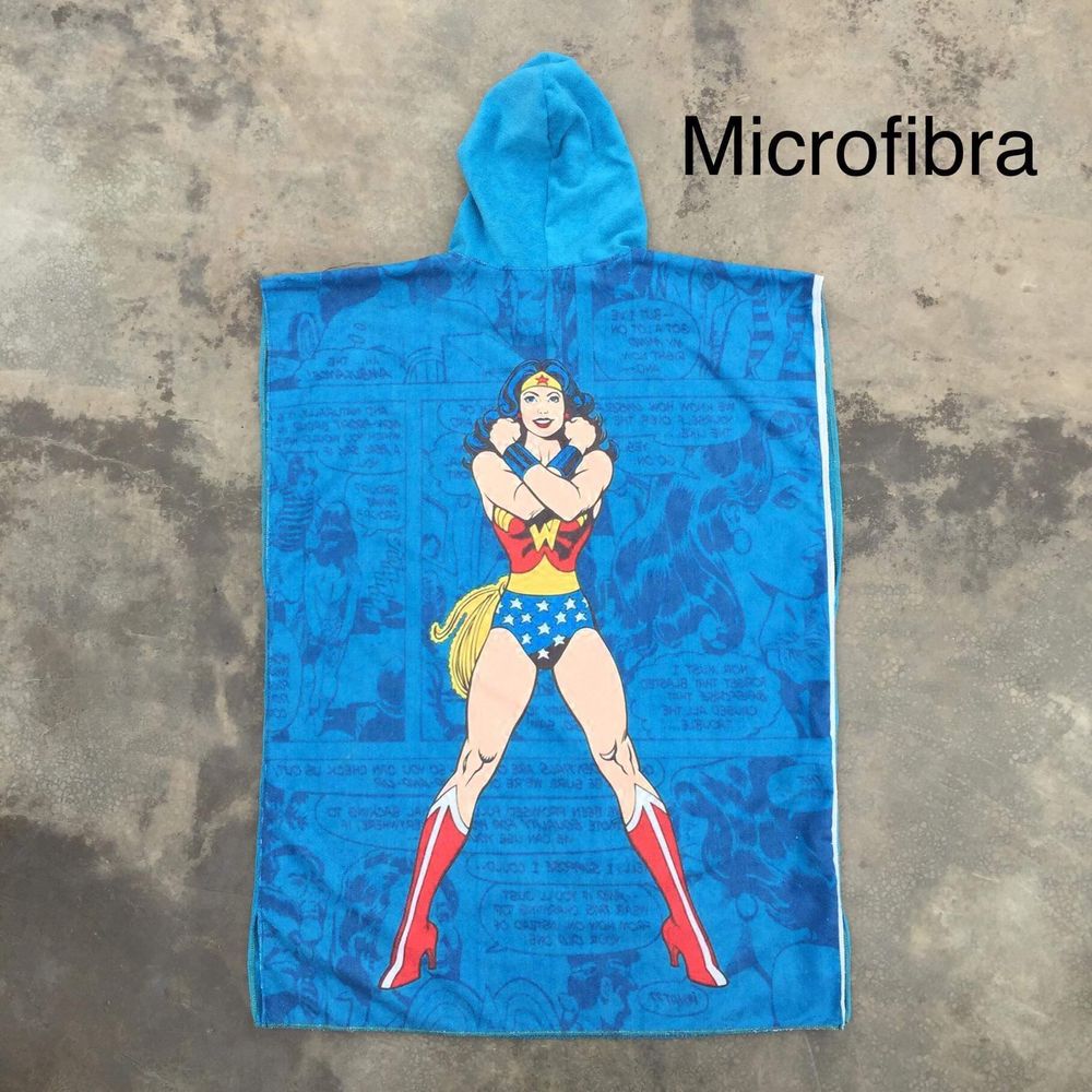 Toalla Cordano Poncho Adulto Mujer Maravilla Talla L Toalla Cordano Poncho Adulto Mujer Maravilla Talla L