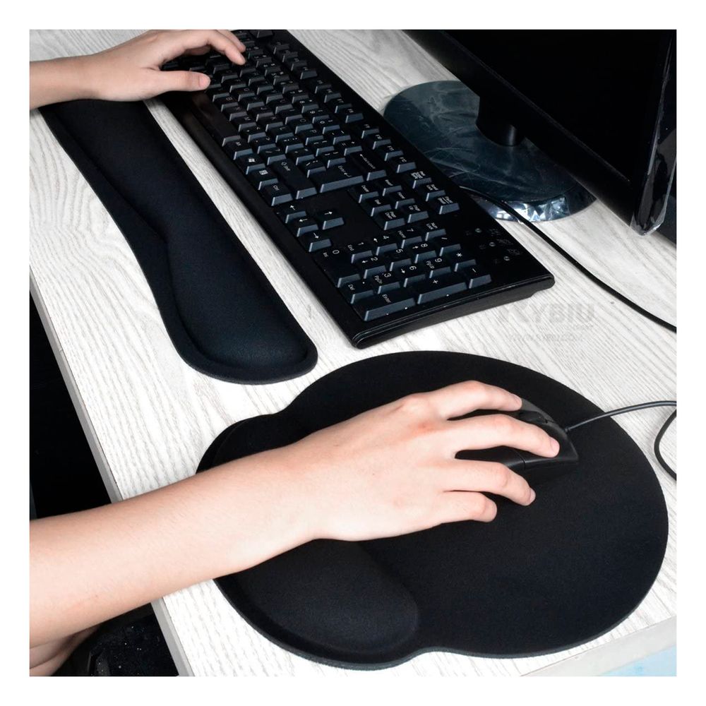 Mouse Pad para Apoyar con su Almohadilla de Color Negro Mouse Pad para Apoyar con su Almohadilla de Color Negro