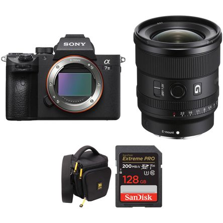 Cámara Mirrorless Sony A7 Iii con Lentes de 20 Mm y Kit de Accesorios