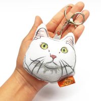 Llavero Hecho a Mano Qala Diseño Gato Blanco