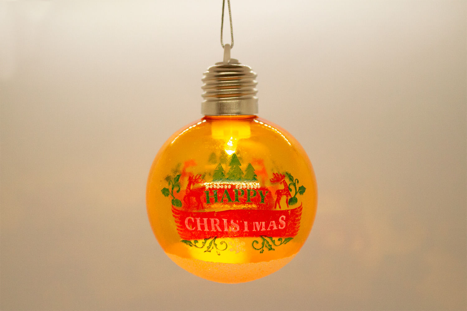 Set x 6 bolas Ambar navideñas Luxes LUZ LED 8cm