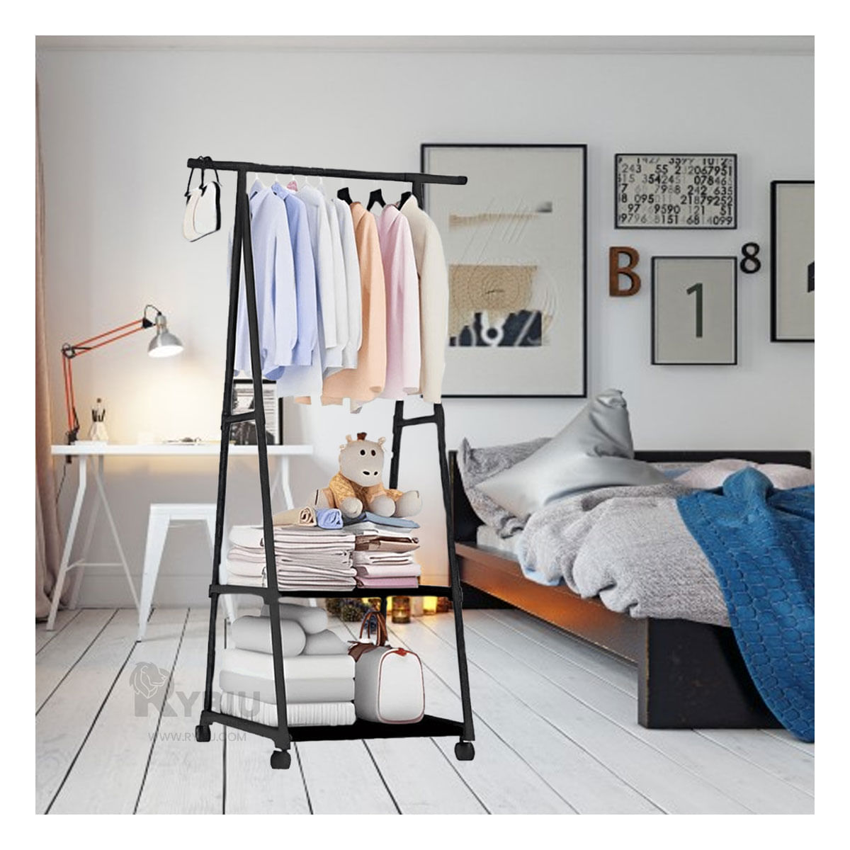 Perchero Triangular con Ruedas Color Negro