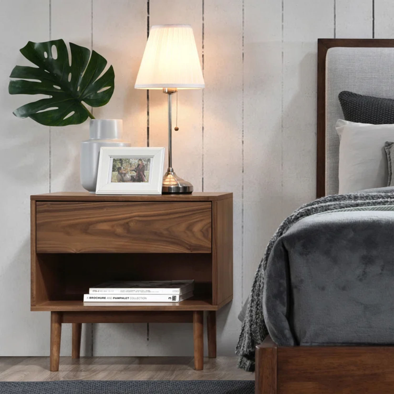 Velador Mesa de Noche Merly Marrón R&R MUEBLES