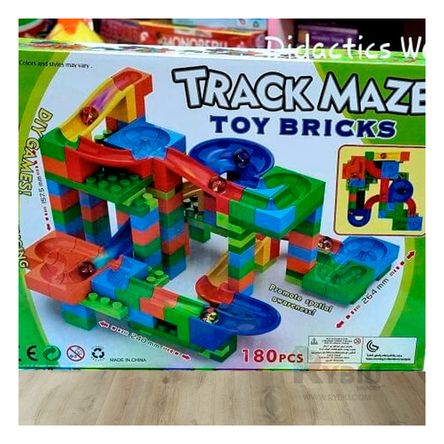 Pista de Juegos para Niños en Casa Chico Y+Agendita Pista de Juegos para Niños en Casa Chico Y+Agendita