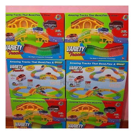 Pista con Rieles Flexibles y Carro en Multicolor Pista con Rieles Flexibles y Carro en Multicolor