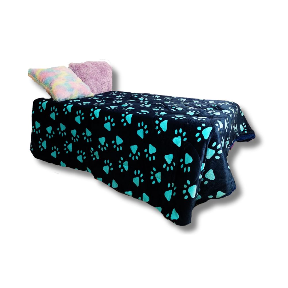 Edredon 2 Plazas Piel de Angel Color Negro Estampado Perritos